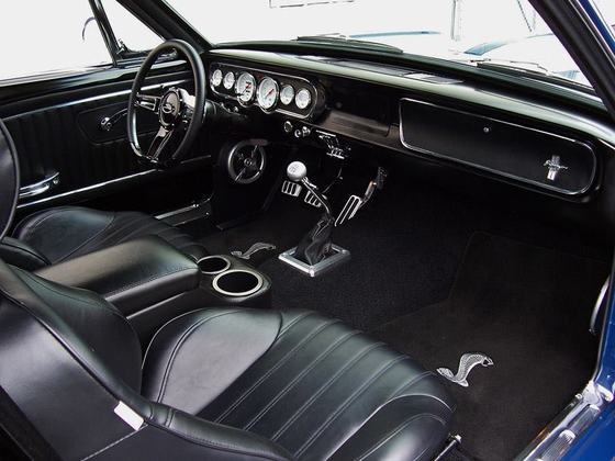 1965 Mustang: Interior